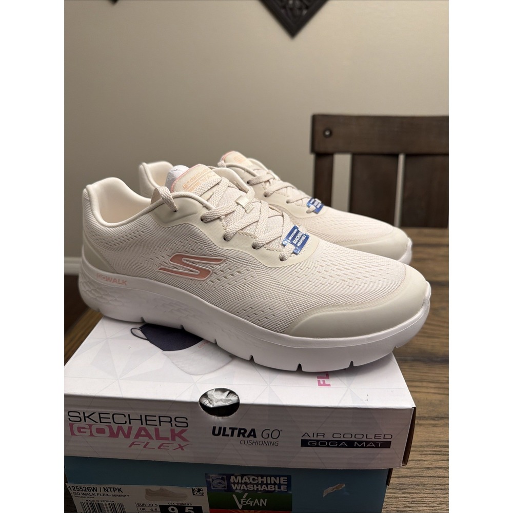 Skechers  GO WALK Flex - Serenity Woman's Size 9.5 Wide